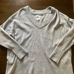 Aerie Gray V-Neck Sweater